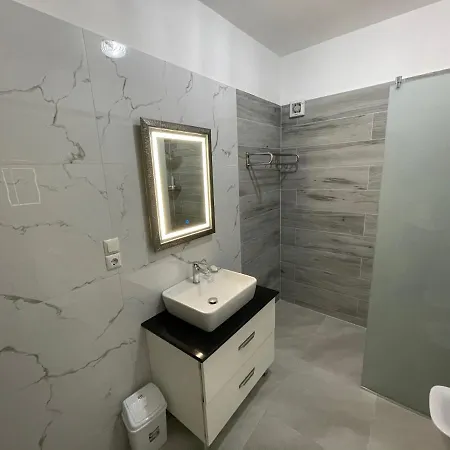 Apartament Garden Saranda