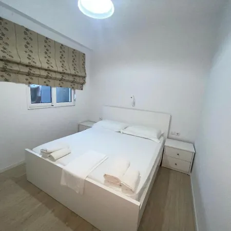 Garden Apartment *