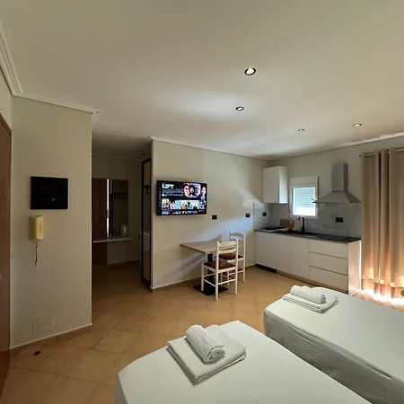 Apartment Garden Sarande