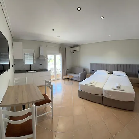 Apartment Garden Sarande